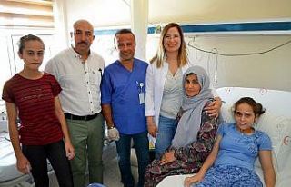 Suriye’deki savaştan kaçan engelli kıza yardım...