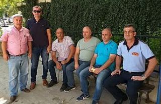 Taşlı saldırıya uğrayan itfiaye görevlileri...