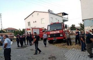 Tomarza’daki balya yangını 8 saat sonra söndürüldü