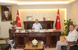 Tosyalı iş adamından aşevine bağış