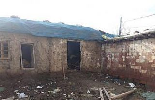 TÜGŞAV’dan evleri yıkılma aşamasında olan...