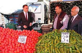 Vali Çakır, pazarcı esnafının sorunlarını dinledi