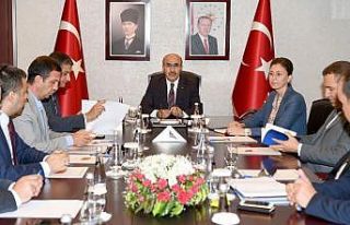 Vali Demirtaş, kaymakamlarla bir araya geldi