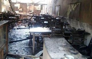 Yarım asırlık lokanta alevlere teslim oldu