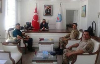 Yeni komutanlardan Kaymakam Özkan’a ziyaret