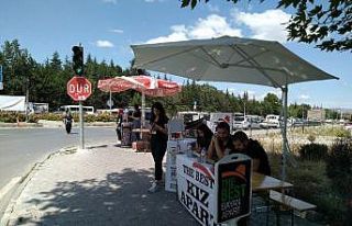 Yeni üniversiteli öğrenciler için apart stantları...