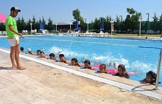 Yunusemre’de son dönem yüzme kursu başlıyor