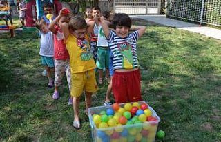 Yunusemreli minikler hem eğleniyor hem öğreniyor