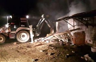 500 saman balyası kül oldu