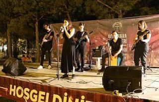Açık Hava Konserleri’nde son sahne 6 eksi 1’in...