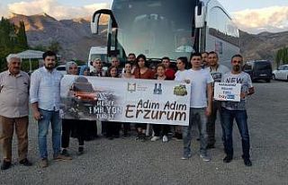 Adım adım gittiler, koşarak geliyorlar