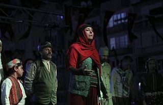 ‘Anadolu Kadınları’ oyununa yoğun ilgi