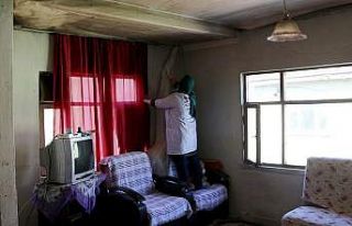 Annelerinin bırakıp gittiği, babalarının ilgilenmediği...