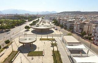 Antalya’nın en büyük meydanı Kepez’de açıldı