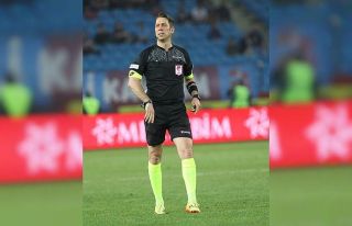 Antalyaspor ile Kayserispor maçını Fırat Aydınus...