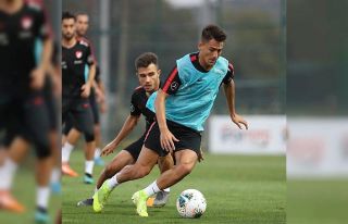 Antrenmanda sakatlanan Cengiz Ünder kadrodan çıkarıldı