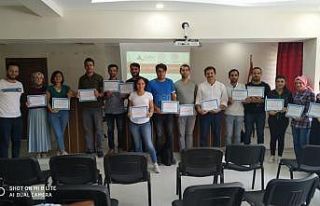 Aslanapa’da görev yapan 17 öğretmen sertifika...