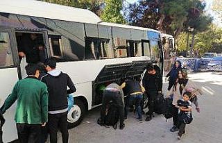 Ayvacık’ta 90 mülteci yakalandı