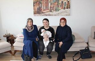 Aziziye’de ‘iyi ki doğdun’ projesi meyvelerini...