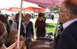 Başkan Bayındır: "Yeni neslimize de bu adetlerimizi...