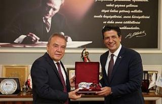 Başkan Böcek Döşemealtı’nda sorunları dinledi