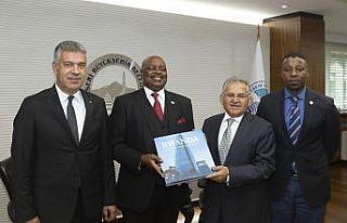 Başkan Büyükkılıç, Ruanda Büyükelçisini ağırladı