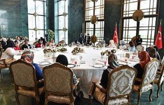 Başkan Büyükkılıç’ın Eşi Cumhurbaşkanlığı...