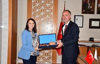 Başkan Tekin’inden İnegöl Belediyesine ziyaret