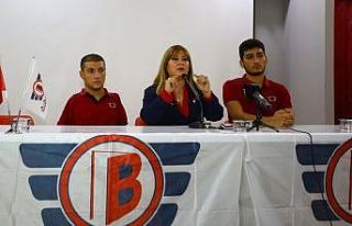 Beytullah Eroğlu ve Uğurcan Özer öğrencilerle...