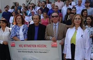 Bıçaklanan doktora meslektaşlarından destek, şiddete...