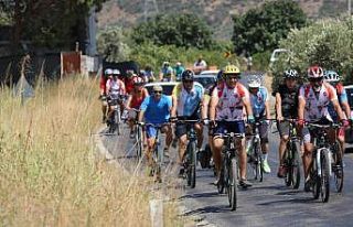 Bisikletçiler Gökçealan Üzüm Festivaline pedallıyor