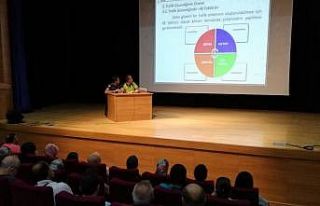 Boyabat Emniyeti öğretmenlere trafik eğitimi veriyor