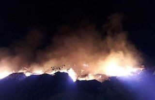 Burhaniye’de çöplük yangını