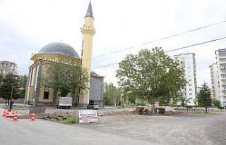 Büyükpoyraz Cami çevre düzenlemesi yapıldı