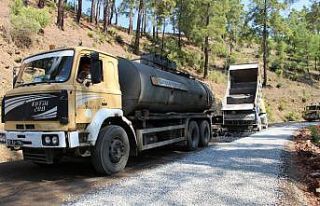 Büyükşehirden Gazipaşa Çamlıca grup yoluna asfalt