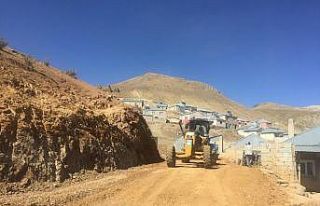 Çaldıran Belediyesinde stabilize yol çalışması