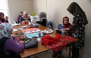 ÇATOM’da kadınlar hem meslek sahibi olacak hem...