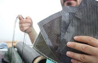 Çelikten sağlam kumaşla araba parçaları üretiyor