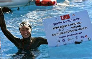 Dünya Rekortmeni Şahika Ercümen, Akyaka Azmak’ta...