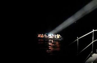 Edirne açıklarında 38 düzensiz göçmen yakalandı