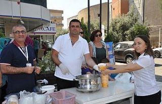 Ege Liva Hastanesi’nden 5 bin kişilik aşure hayrı