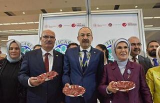 Emine Erdoğan KTO Standında