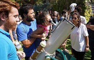 EÜ Gözlemevinde 450 kişi çeşitli etkinliklerle...
