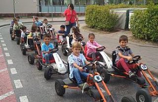 Geleceğin bilinçli sürücüleri Serdivan trafik...