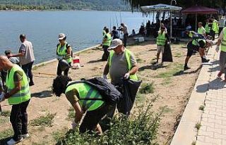 Gölcük çevresinde temizlik