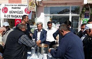 Günyüzü’nde vatandaşa aşure ikramı