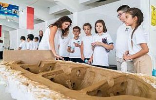 Halkın sempozyuma ilgisi yoğun