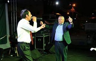 Hasadını toplayan çiftçiler Fındık Festivali’nde...