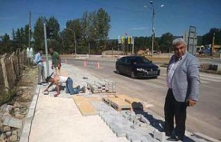 Hisarcık’ta yeni yaya geçidi çalışması