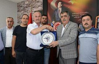 Hizmet-İş’ten Tuşba Belediyesi’ne teşekkür...